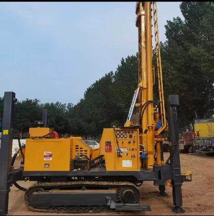 松滋岩石井施工